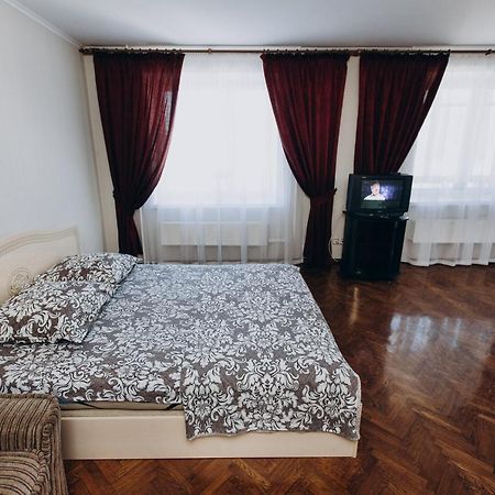 Apartment Centr neer Manufaktura on Kharkovskaya Sumy Bagian luar foto