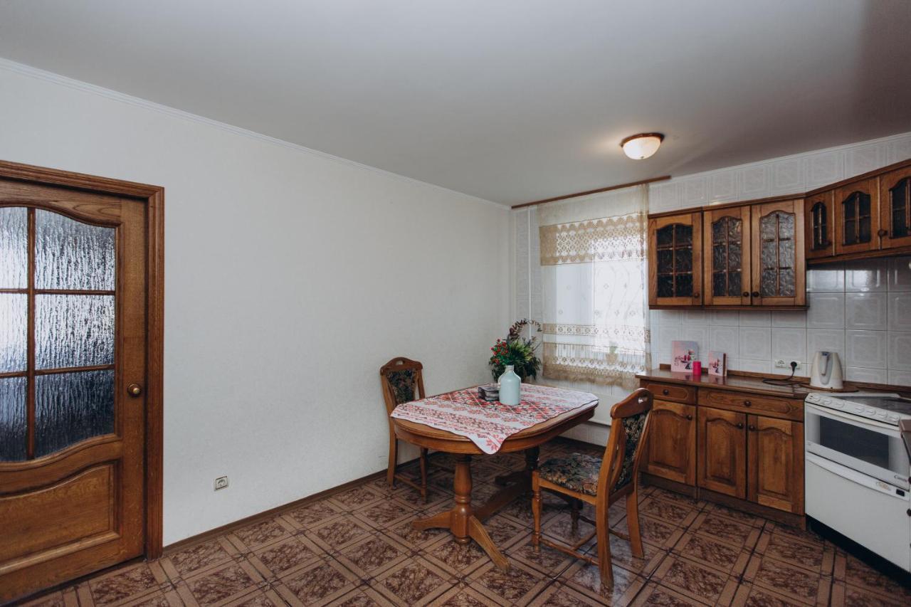 Apartment Centr neer Manufaktura on Kharkovskaya Sumy Bagian luar foto