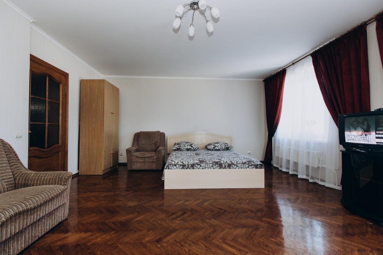 Apartment Centr neer Manufaktura on Kharkovskaya Sumy Bagian luar foto