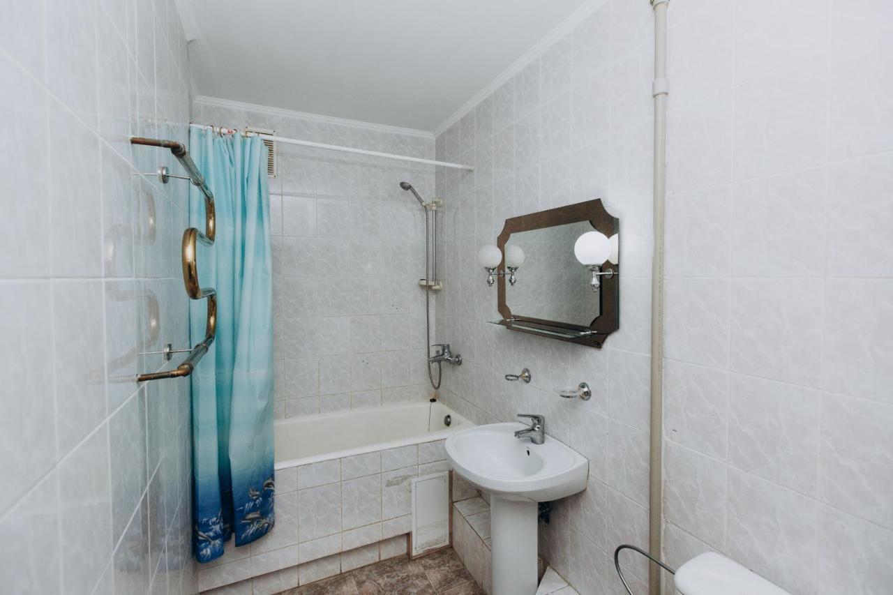 Apartment Centr neer Manufaktura on Kharkovskaya Sumy Bagian luar foto
