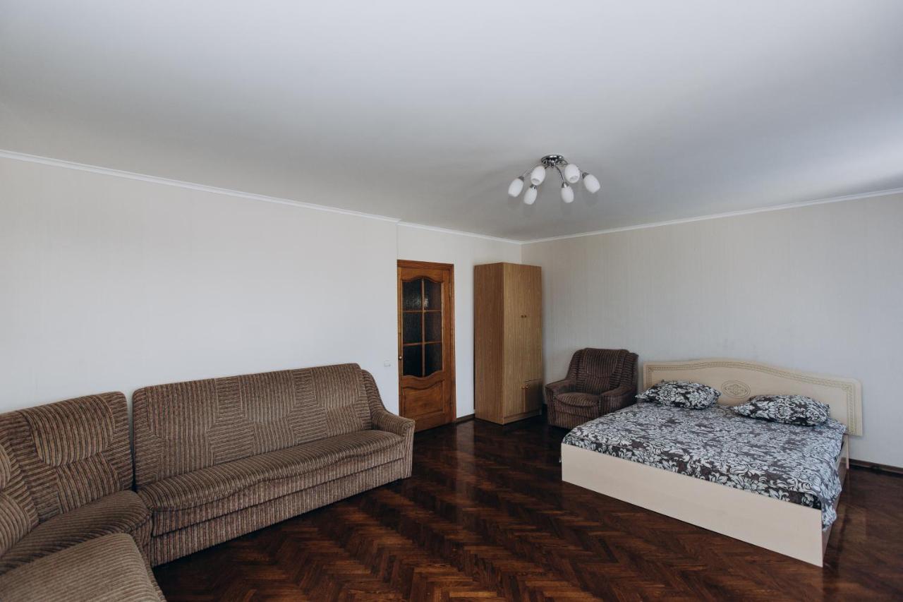 Apartment Centr neer Manufaktura on Kharkovskaya Sumy Bagian luar foto