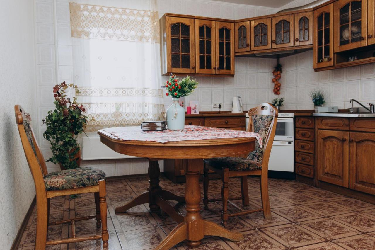 Apartment Centr neer Manufaktura on Kharkovskaya Sumy Bagian luar foto